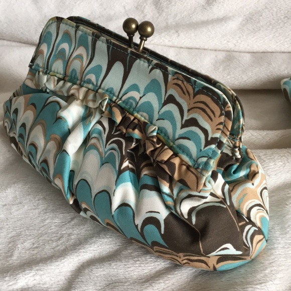 Vintage GAP silk blend mini kisslock clutch & sash